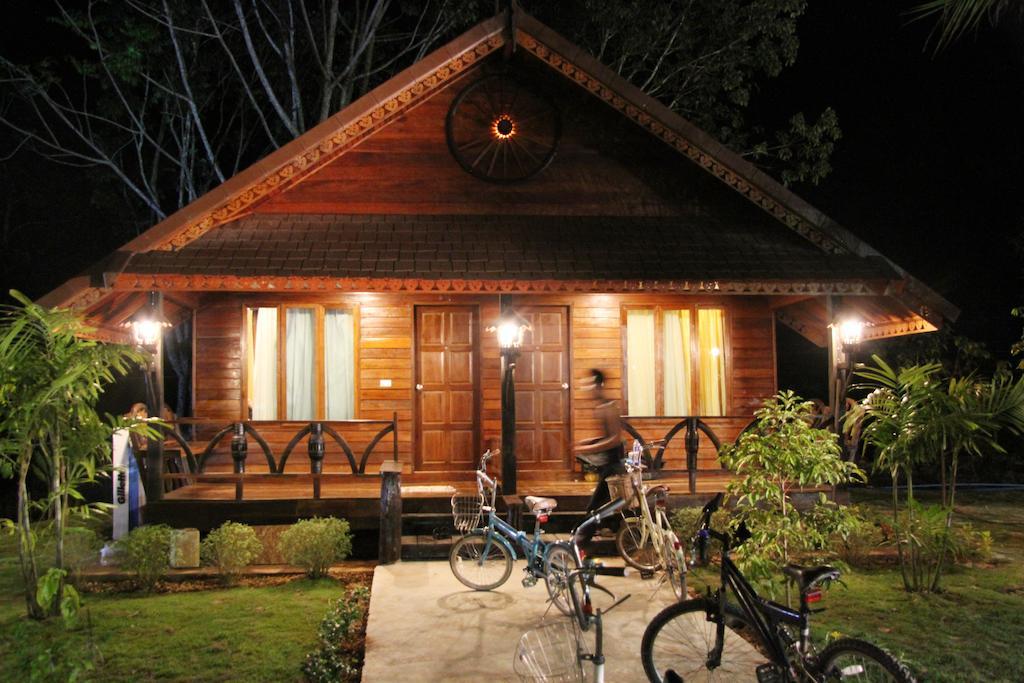 Burilamplai Resort Thung Yai Habitación foto